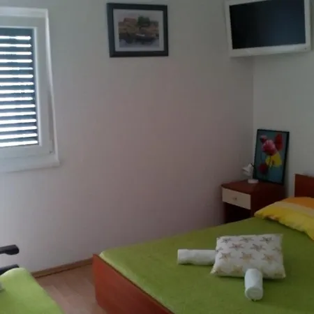 By The Sea Donja Vala, Makarska - 11553 Drvenik (Split-Dalmatia)